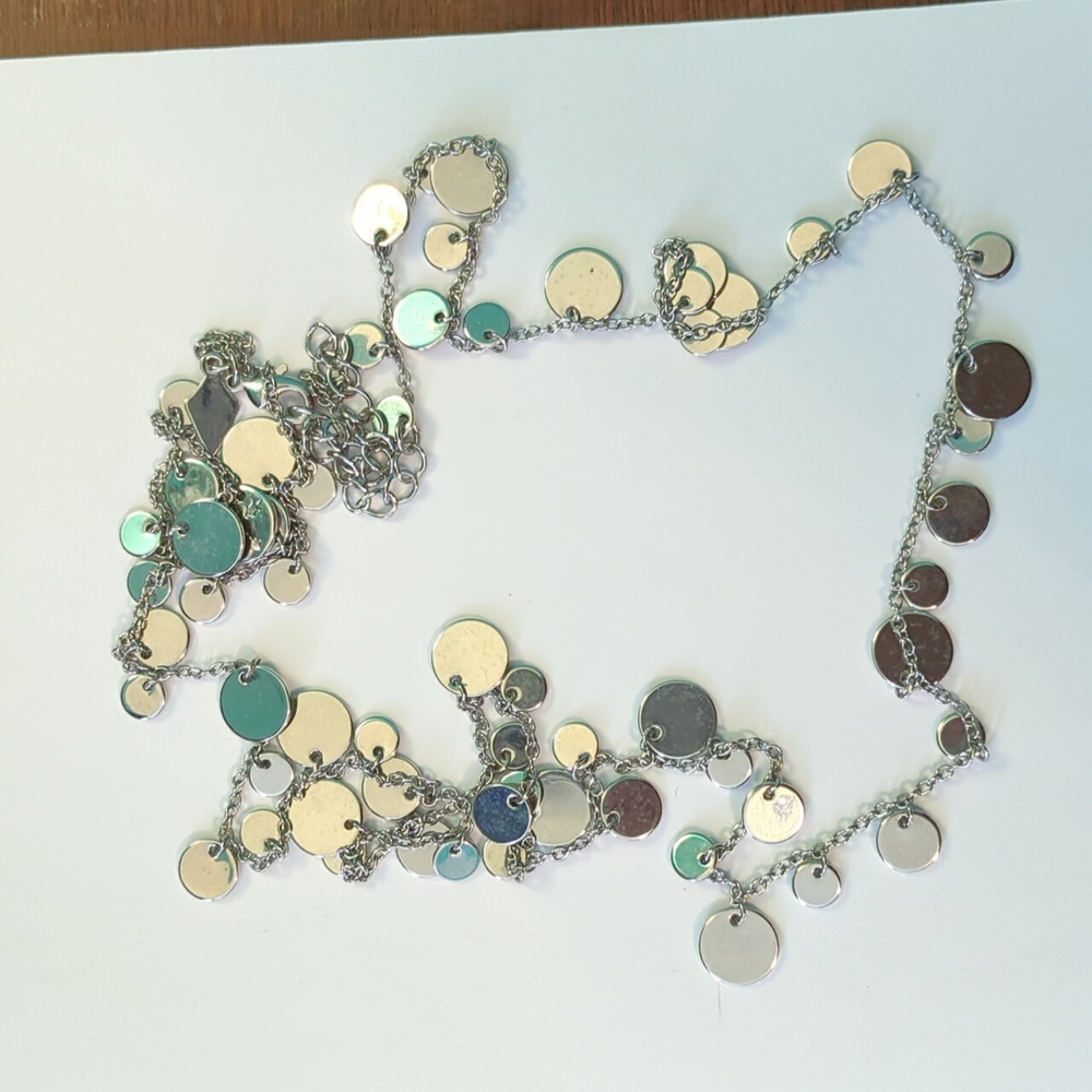 Silver disc necklace
